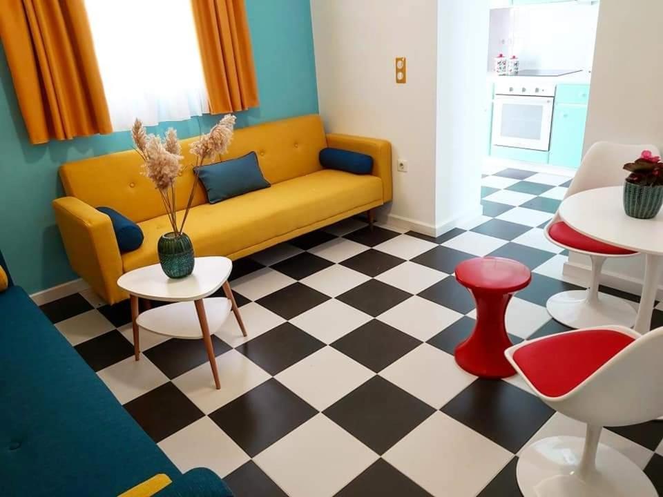 Nostalgia Retro Suites Naxos City Exterior foto